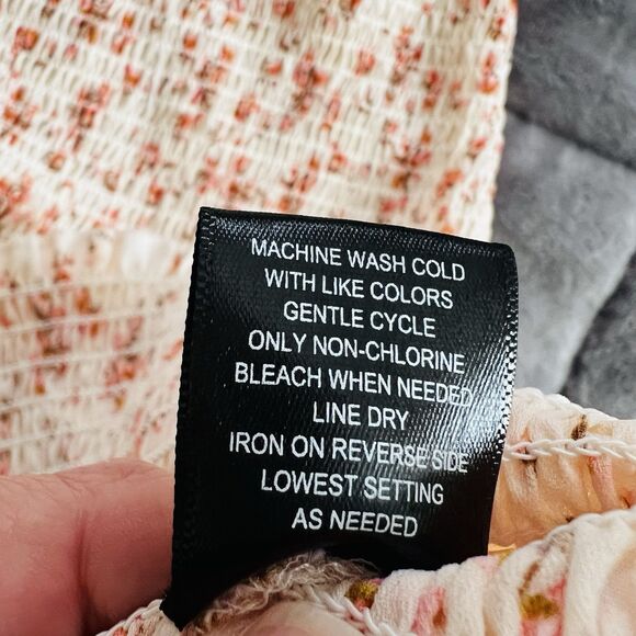 TRIXXI Ditzy Floral Short Puffed Sleeves Smocked Bodycon Mini Dress M Fitted - Picture 9 of 11